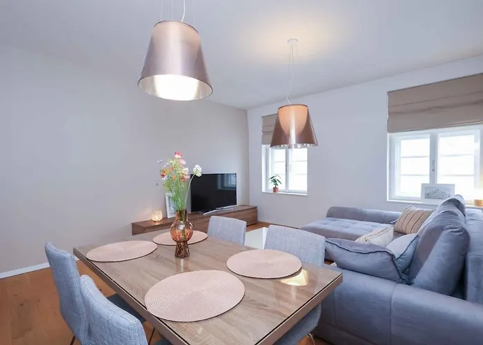 Klobucnicka-beautiful In The Heart Of Old Town Μπρατισλάβα